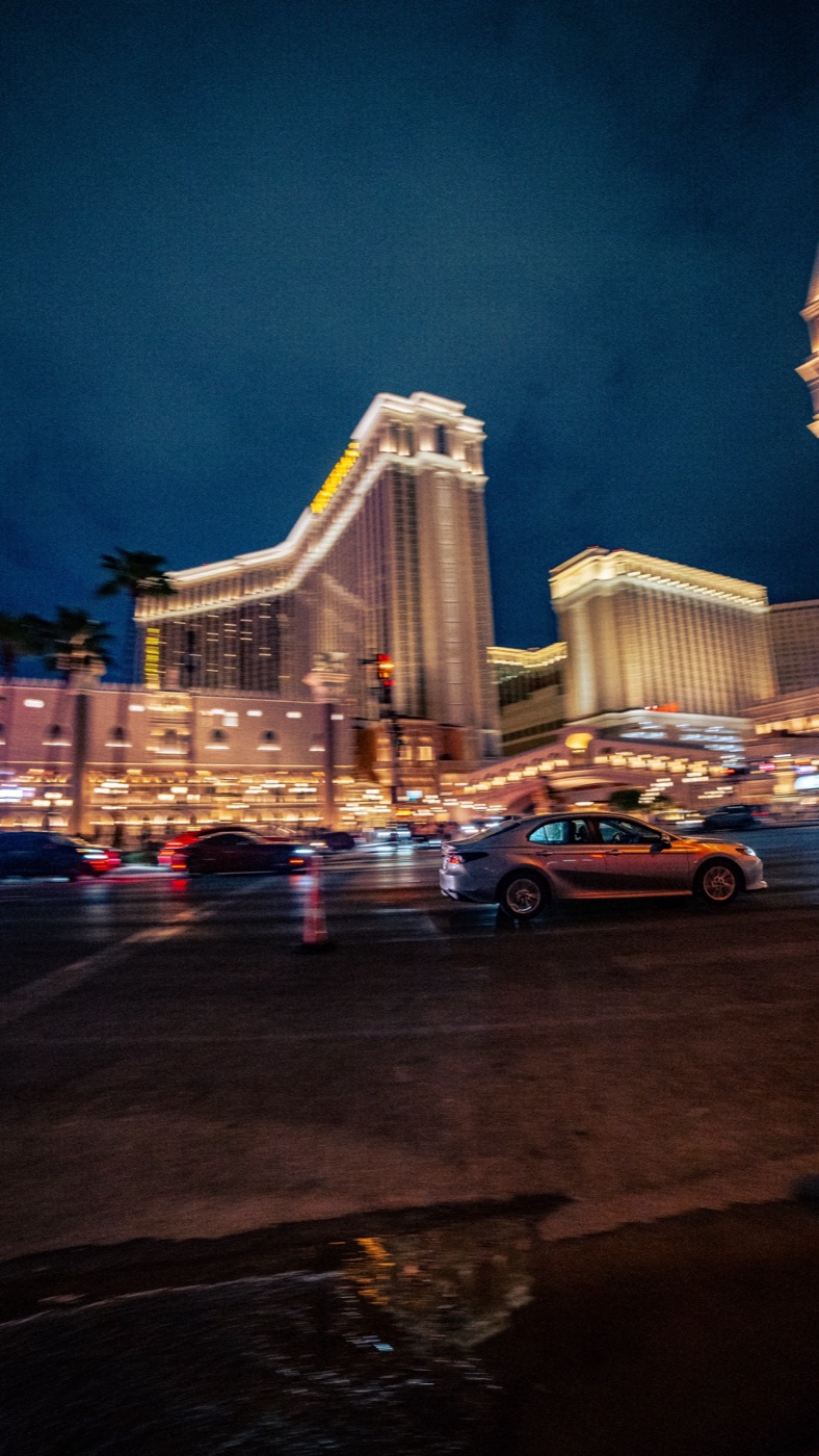 Las Vegas street photography at night