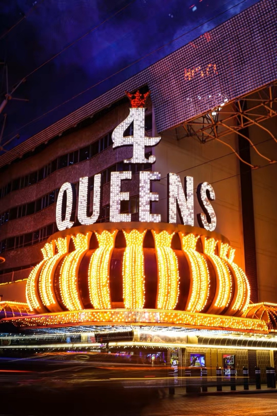 Las Vegas street photography at night